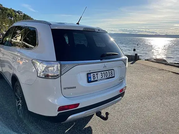 Mitsubishi Outlander 2015 photo 4