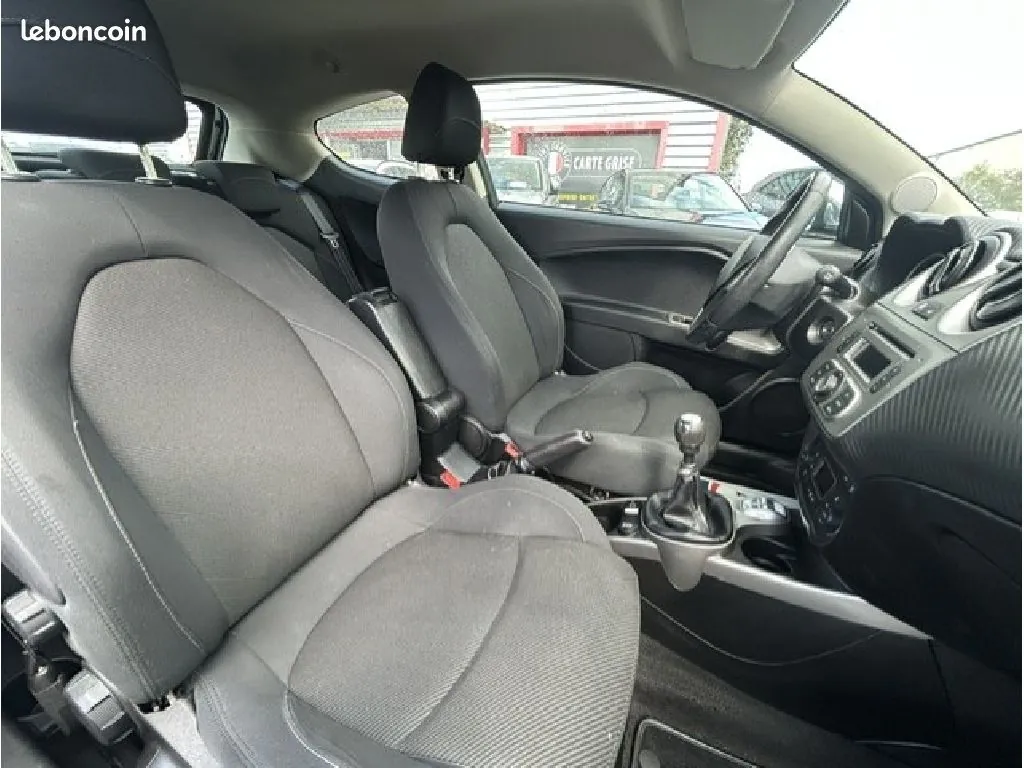 Alfa Romeo Mito 2012 photo 5