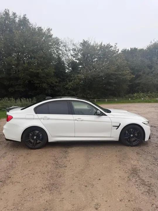 BMW M3 2014 photo 3
