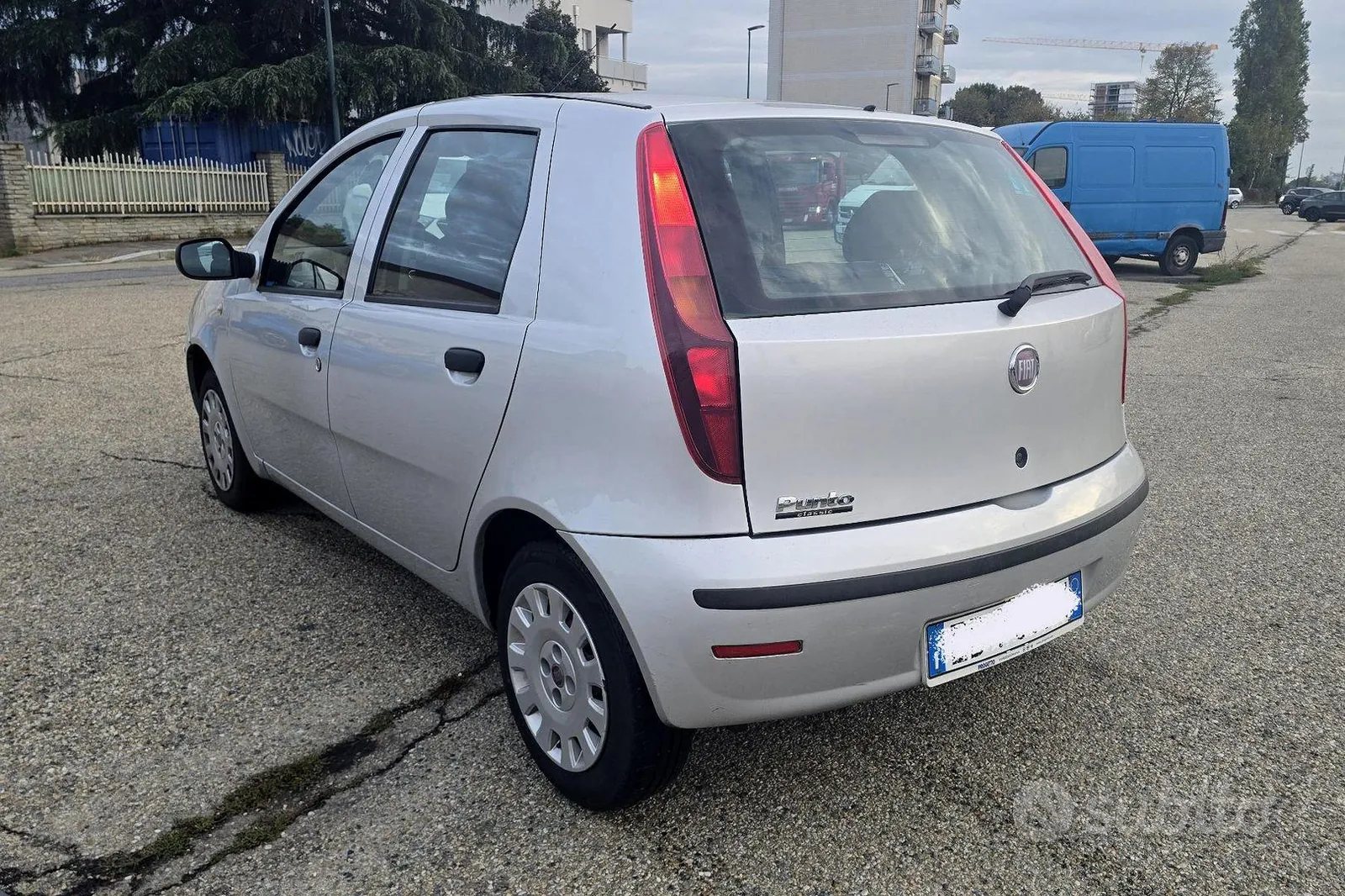 Fiat Punto 2010 photo 2