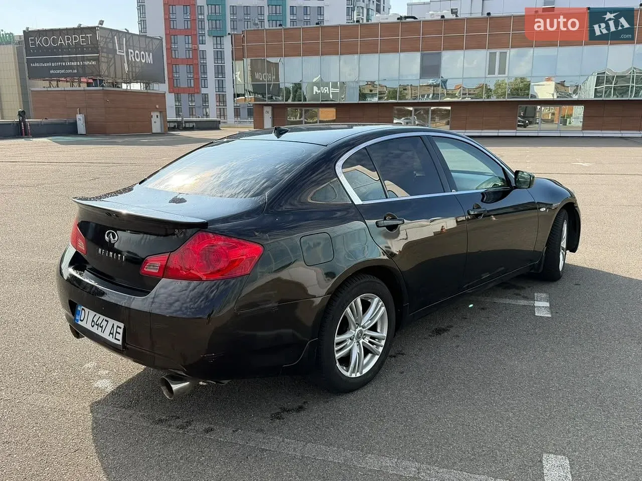 Infiniti G25 2012 photo 3