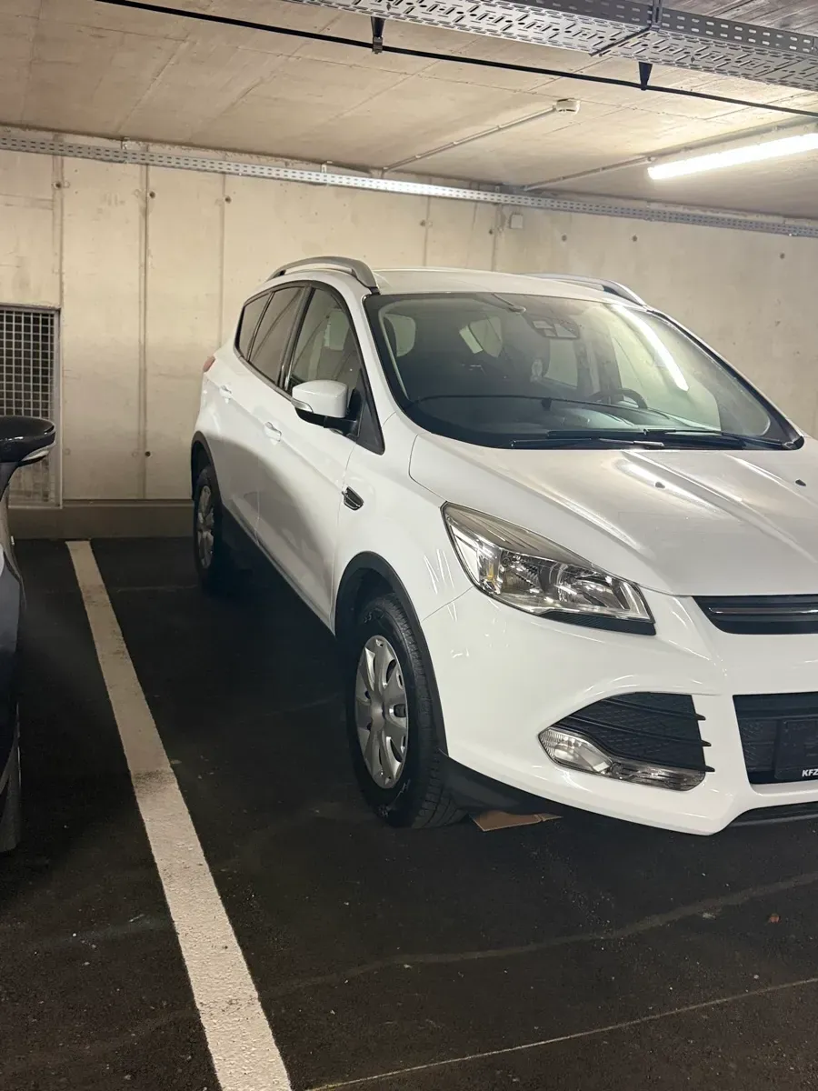 Ford Kuga 2015 photo 3