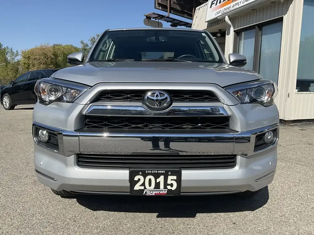 Toyota 4Runner 2015 photo 2