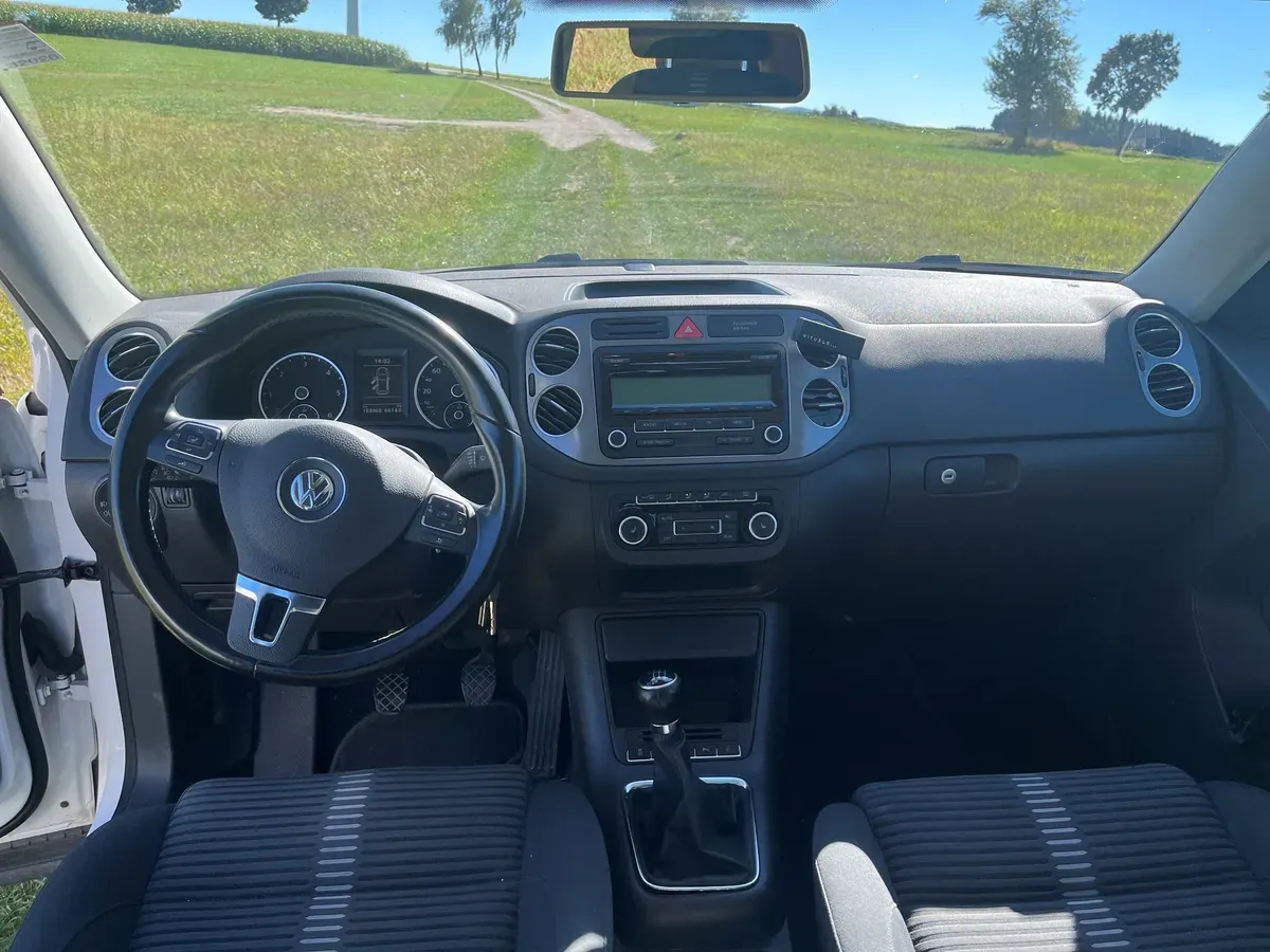 Volkswagen Tiguan 2011 photo 3