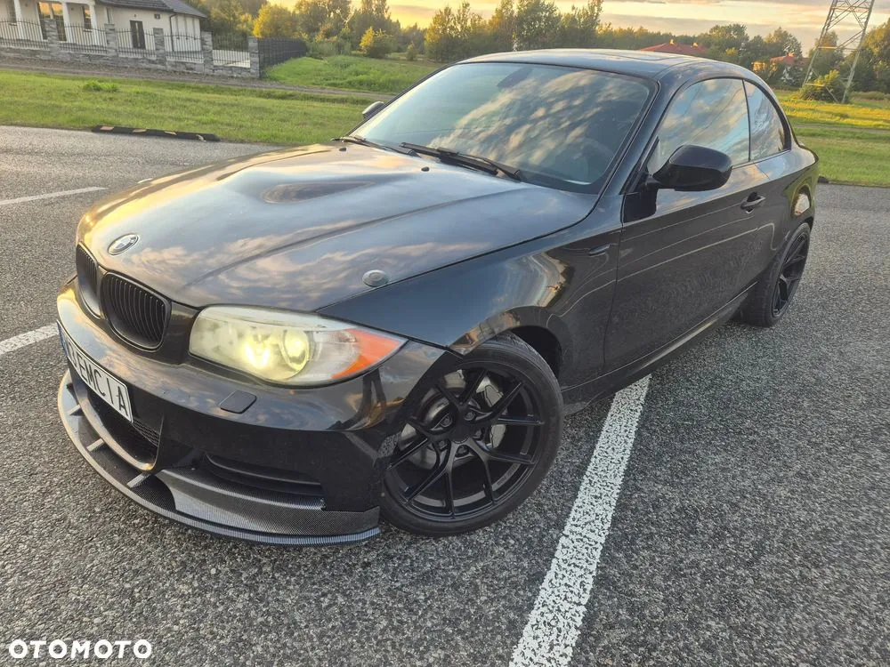 BMW 135I 2011 photo 2