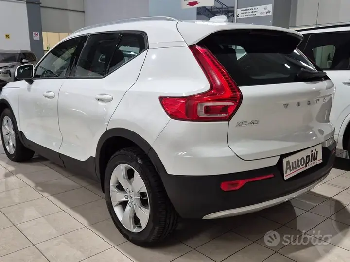 Volvo Xc40 2021 photo 4