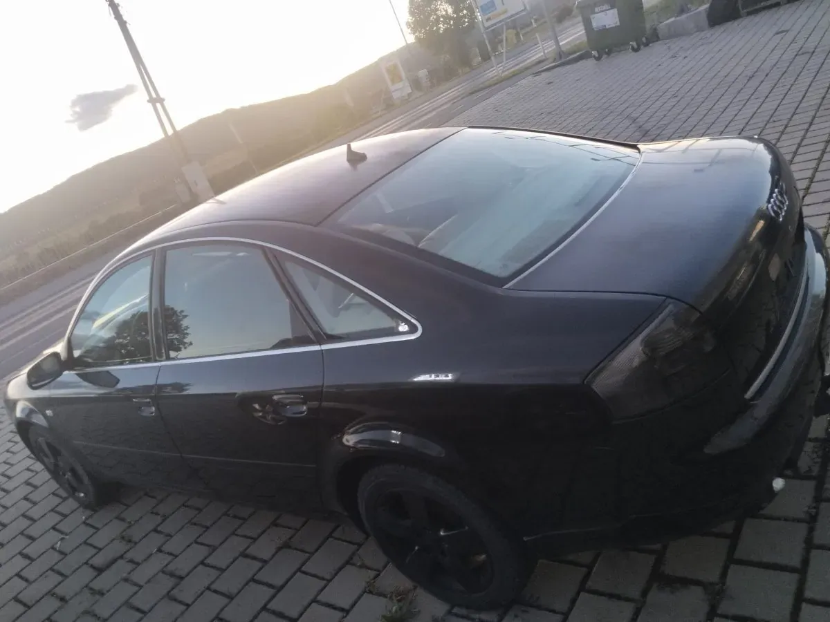 Audi A6 2004 photo 2