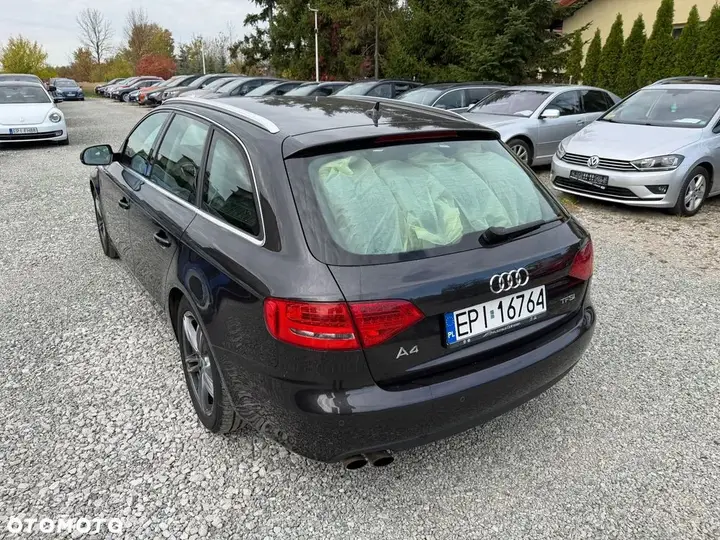 Audi A4 Avant 2010 photo 4