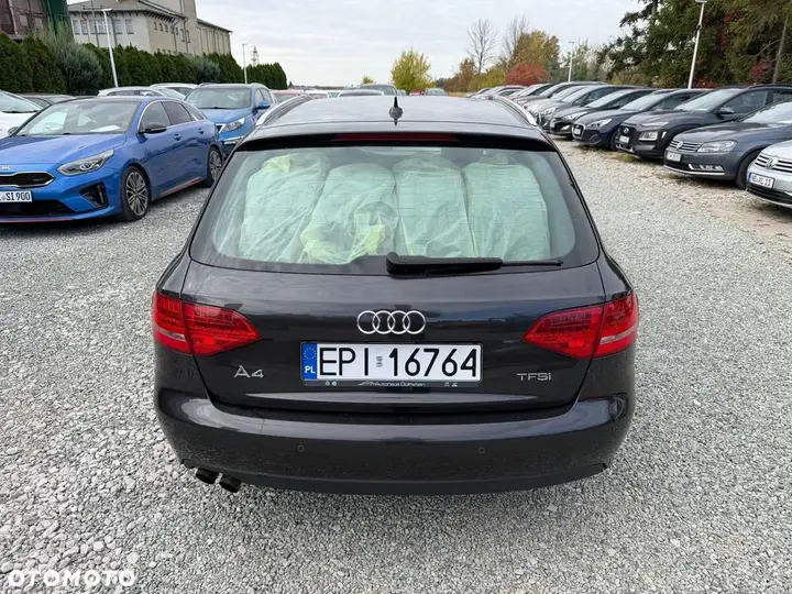 Audi A4 Avant 2010 photo 5