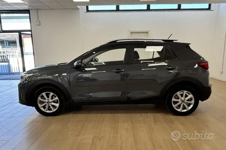Kia Stonic 2023 photo 4
