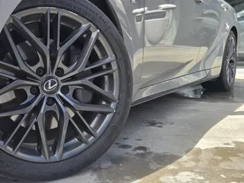 Lexus Is 300H 2023 photo 5