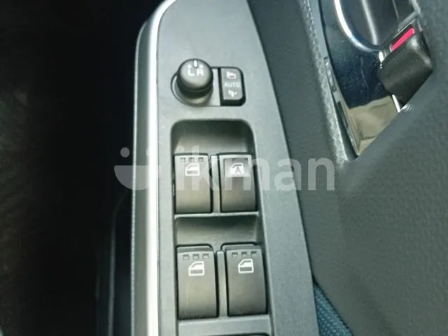 Toyota Roomy 2025 photo 2