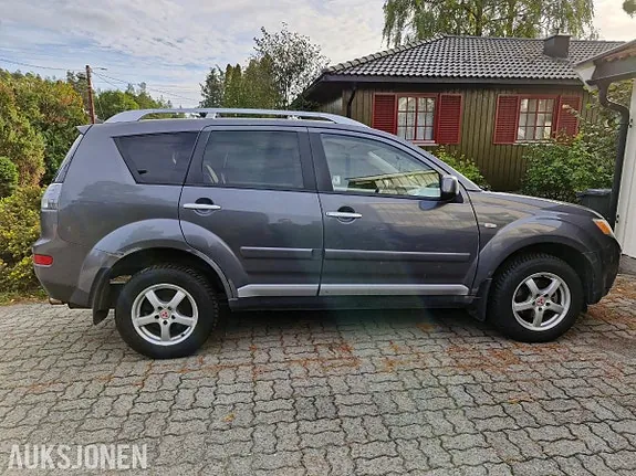 Mitsubishi Outlander 2007 photo 3