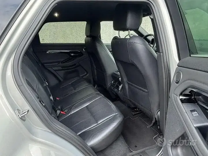 Land Rover Range Rover Evoque 2022 photo 5