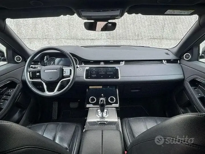 Land Rover Range Rover Evoque 2022 photo 3