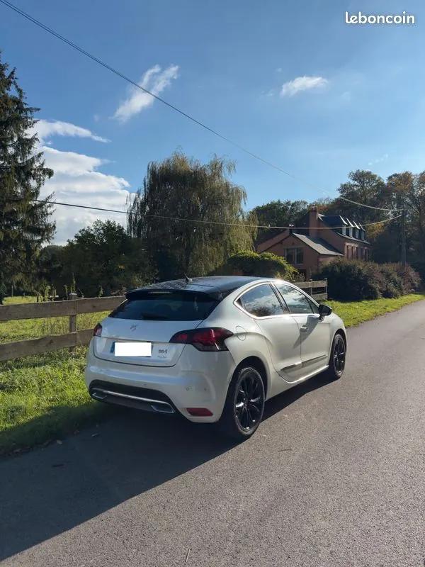DS Automobiles Ds4 2017 photo 2