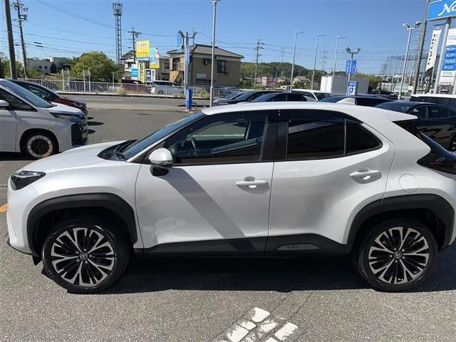 Toyota Yaris Cross Hybrid Z 2024 photo 4