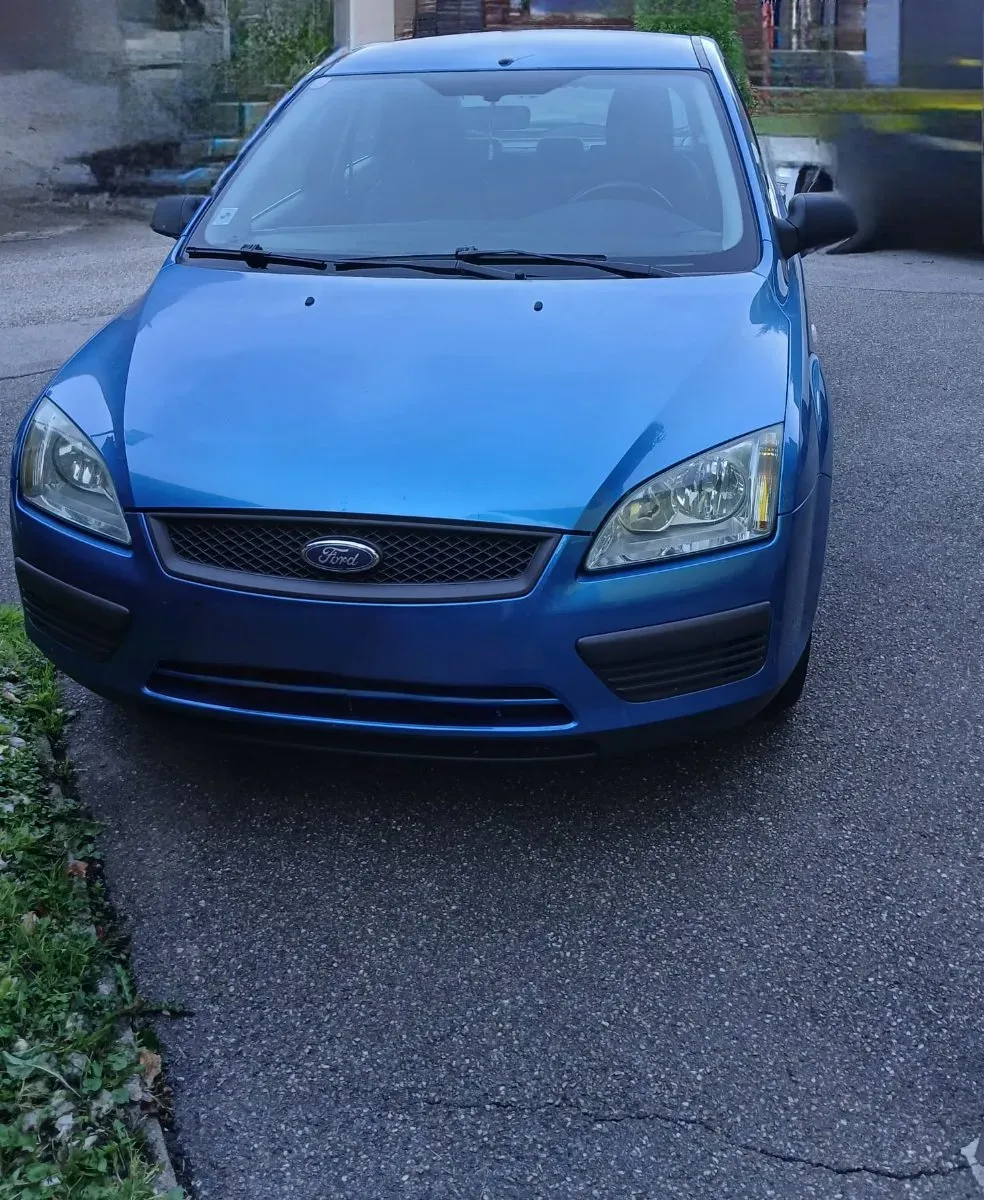 Ford Focus 2005 photo 2