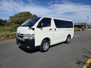 Toyota Hiace 2021 photo 4