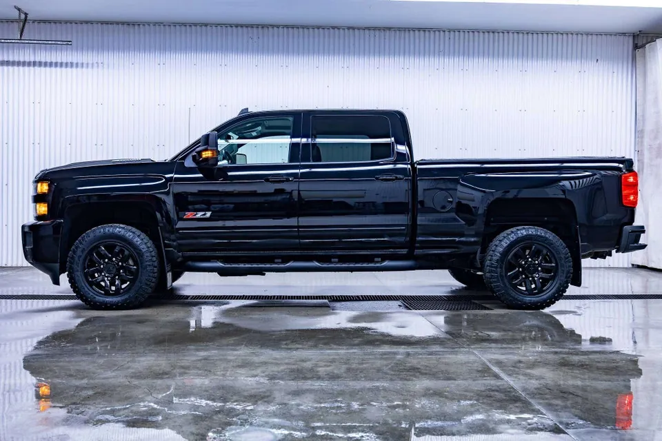 Chevrolet Silverado 2500 2019 photo 2