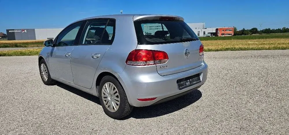 Volkswagen Golf 2009 photo 3