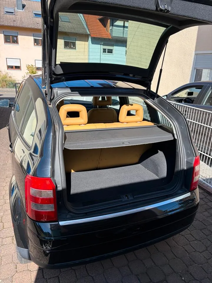 Audi A2