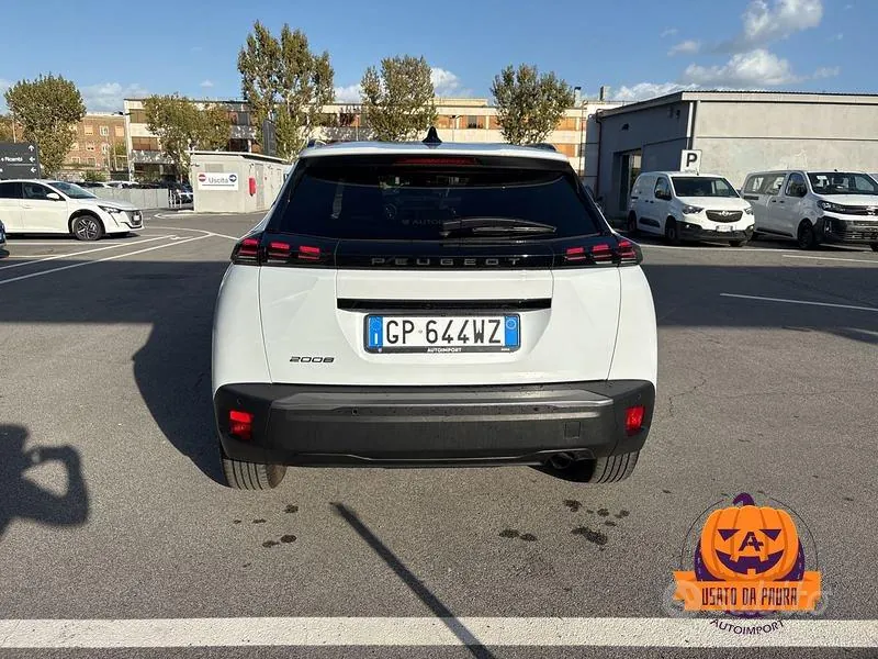 Peugeot 2008 2023 photo 5