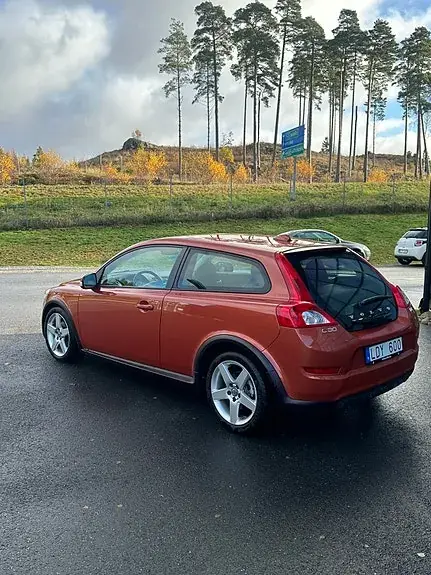 Volvo C30 2011 photo 2