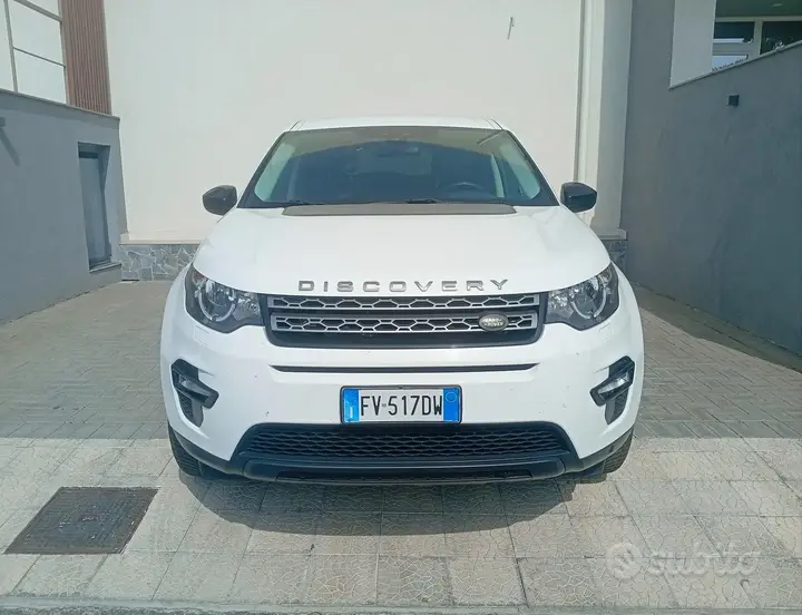 Land Rover Discovery Sport 2019 photo 3