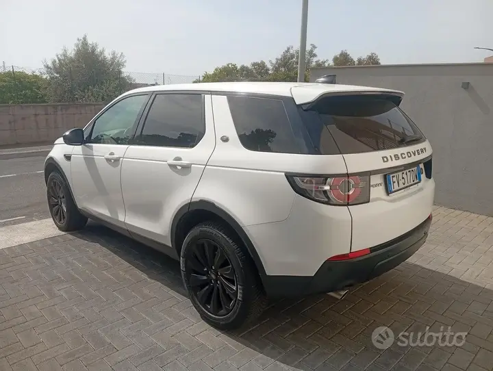 Land Rover Discovery Sport 2019 photo 4