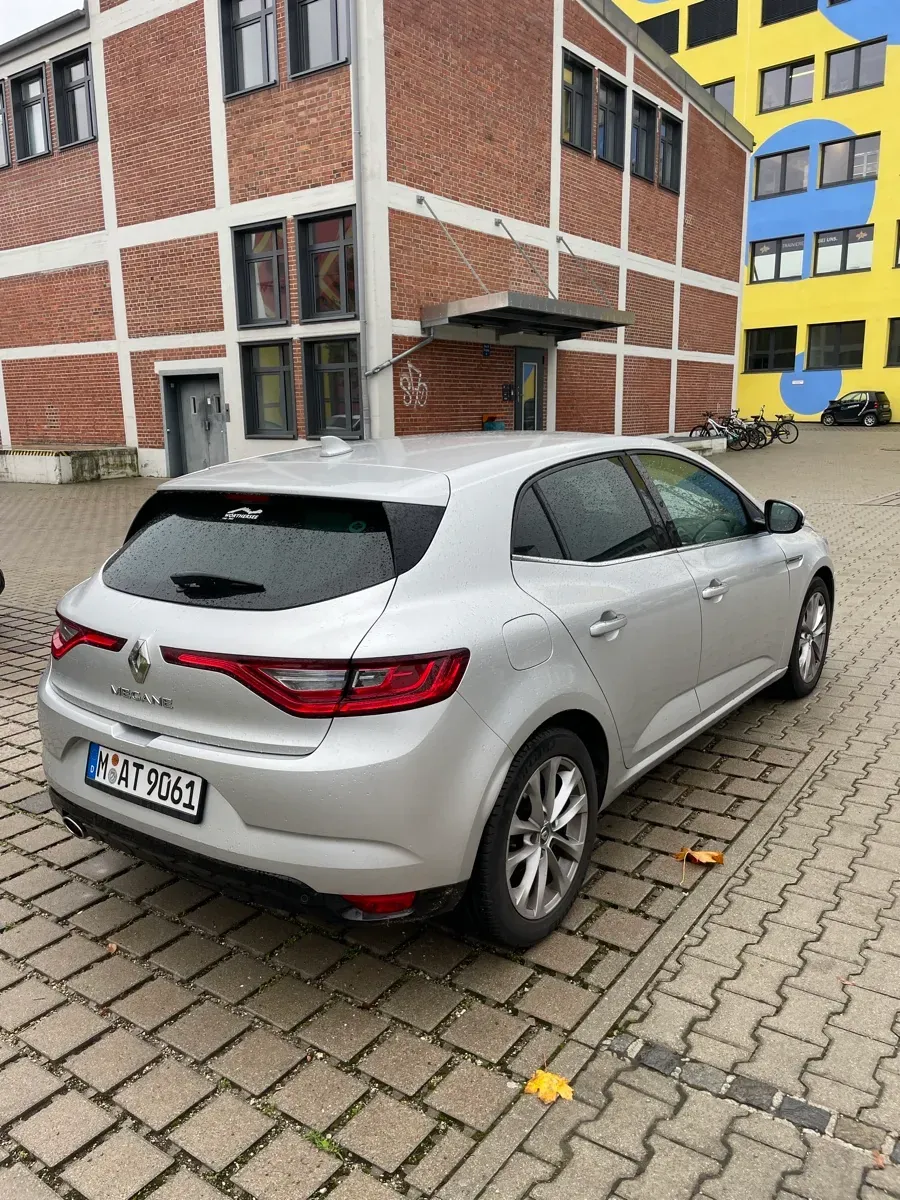 Renault Megane 2017 photo 3