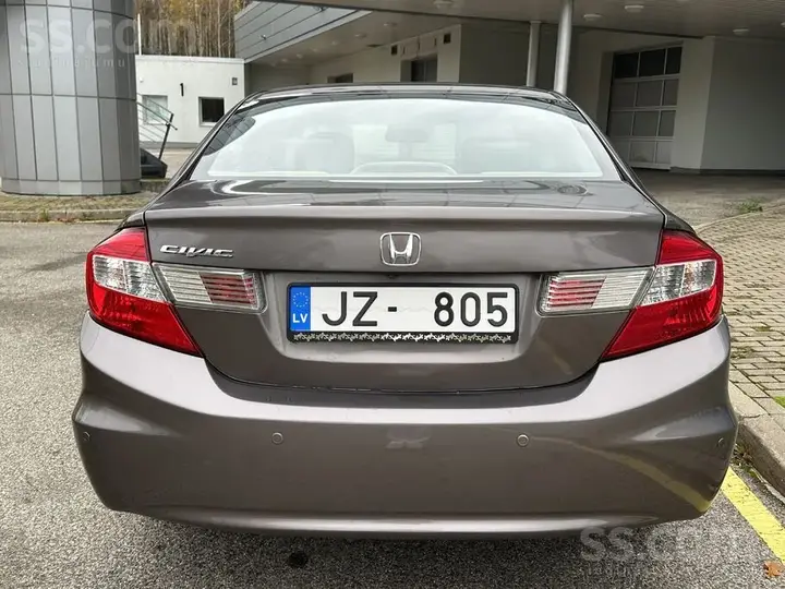 Honda Civic 2015 photo 5
