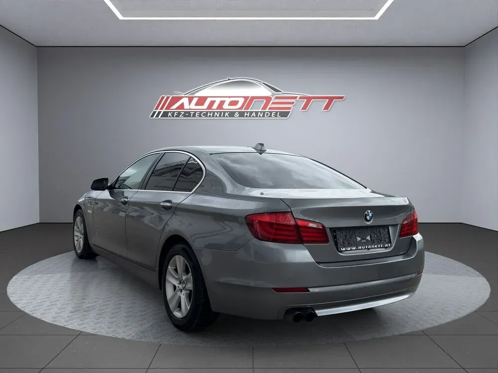 BMW 5 Series 2010 photo 3