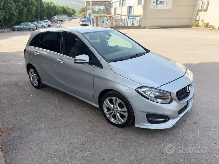 Mercedes-Benz B 2016 photo 3