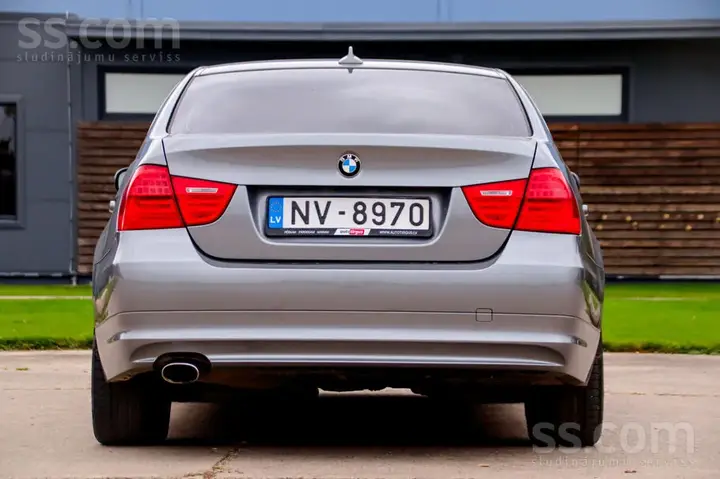BMW 316D 2010 photo 5
