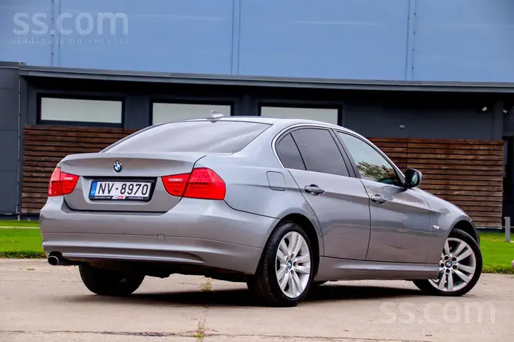 BMW 316D 2010 photo 4