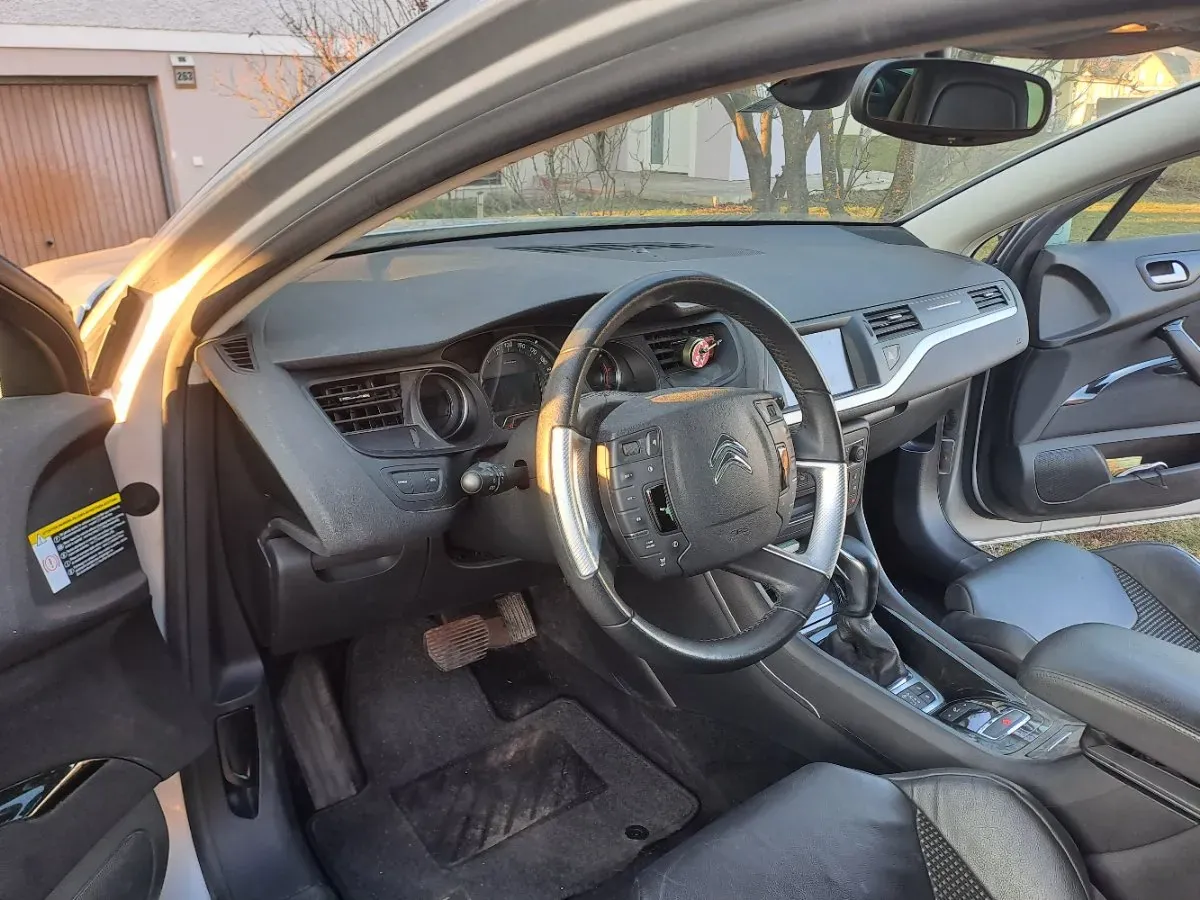 Citroen C5 2016 photo 3