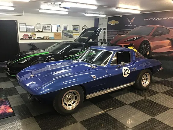 Chevrolet Corvette 1964 photo 5