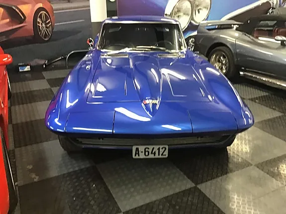 Chevrolet Corvette 1964 photo 4