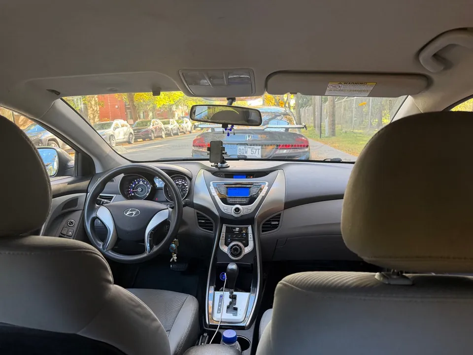 Hyundai Elantra 2012 photo 5