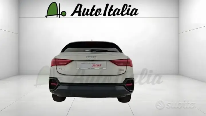 Audi Q3 2021 photo 4