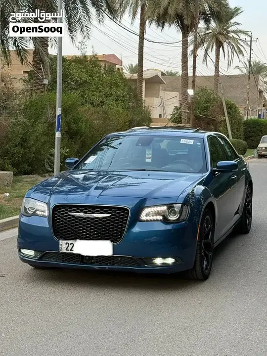 Chrysler 300 2022 photo 4