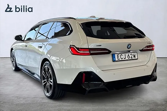 BMW 530E 2025 photo 2