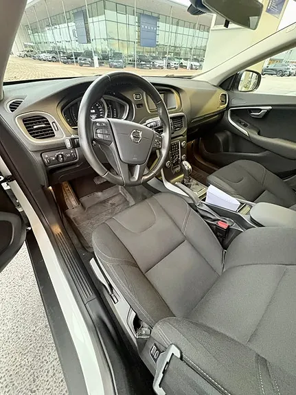 Volvo V40 Cross Country 2018 photo 5