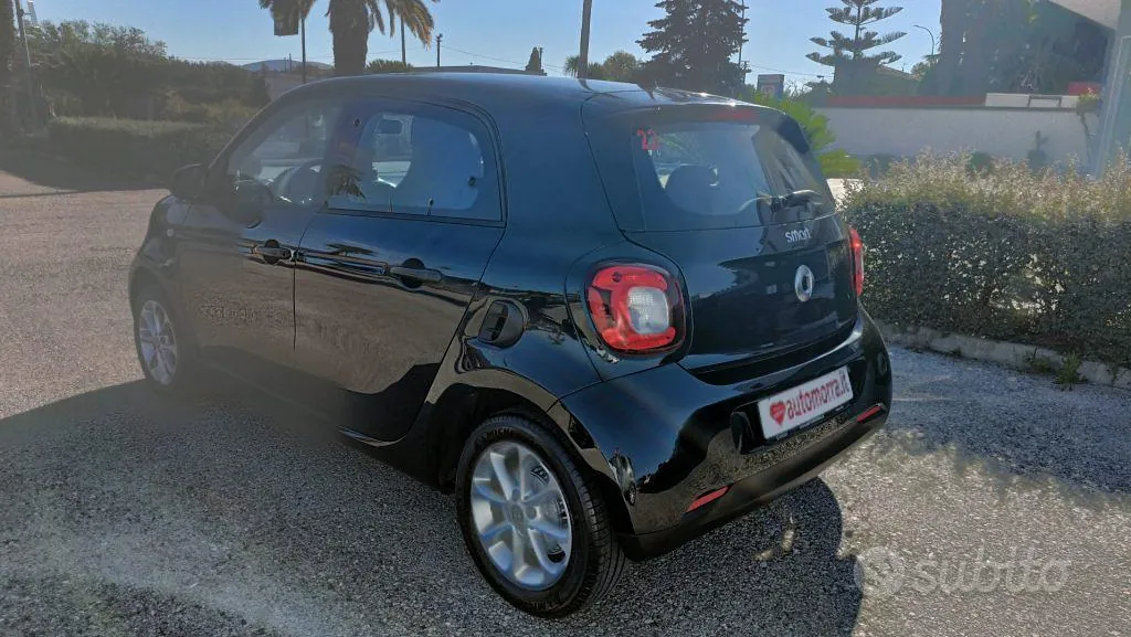Smart Forfour 2019 photo 4