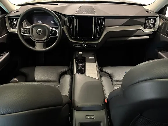 Volvo Xc60 2025 photo 5