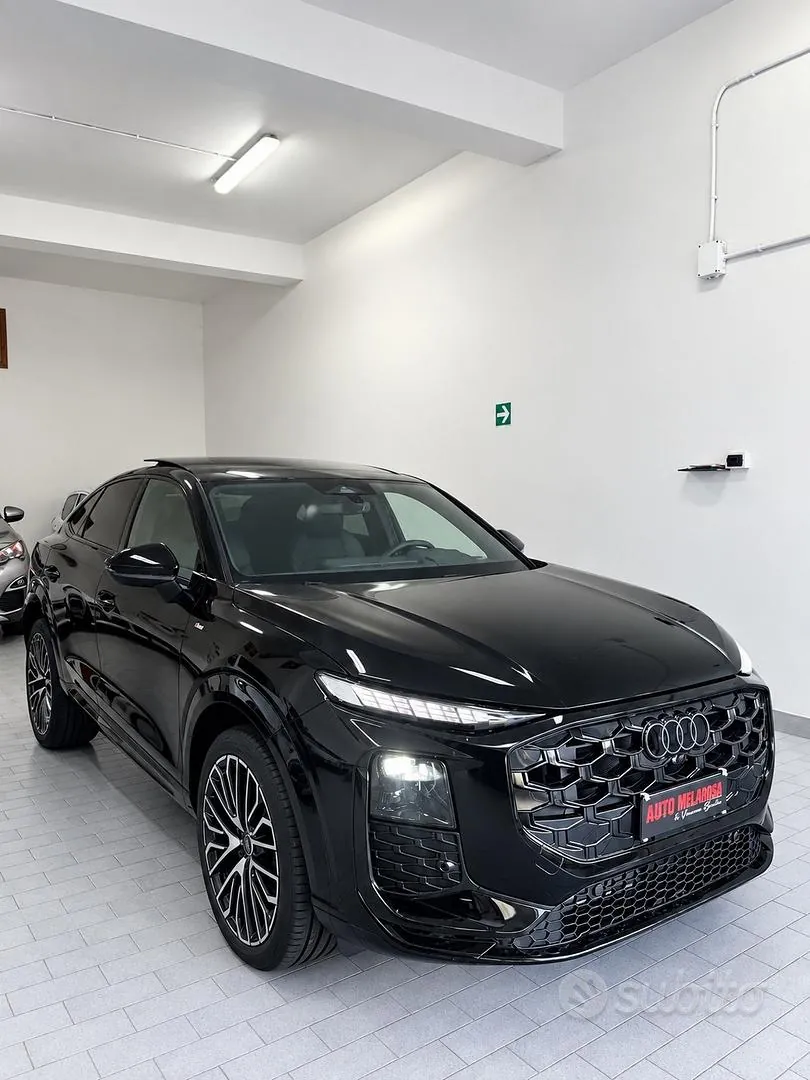 Audi Q3 photo 2