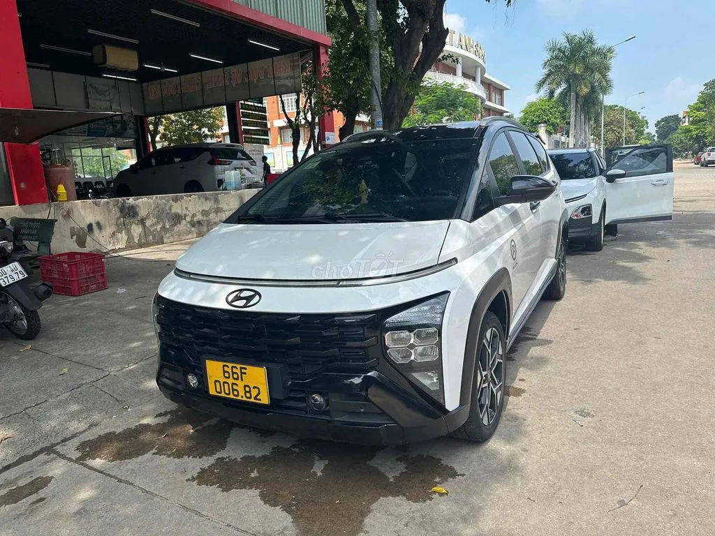 Hyundai Stargazer