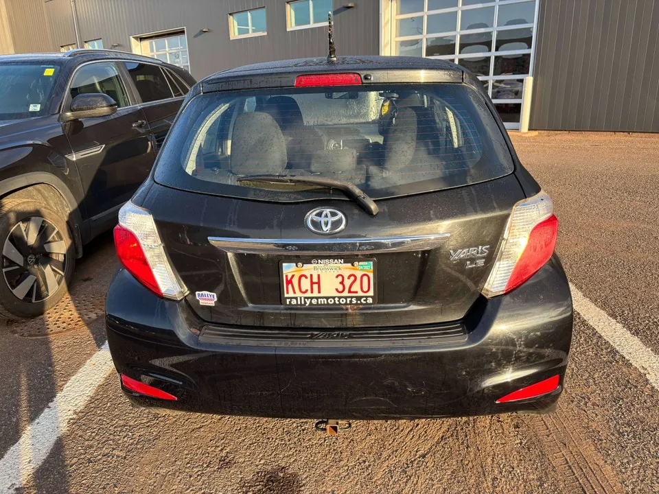 Toyota Yaris 2014 photo 4