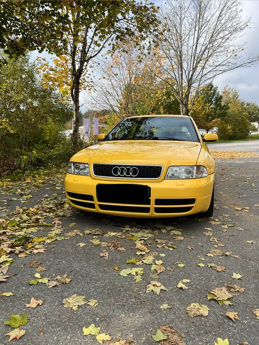Audi A4 1999 photo 2